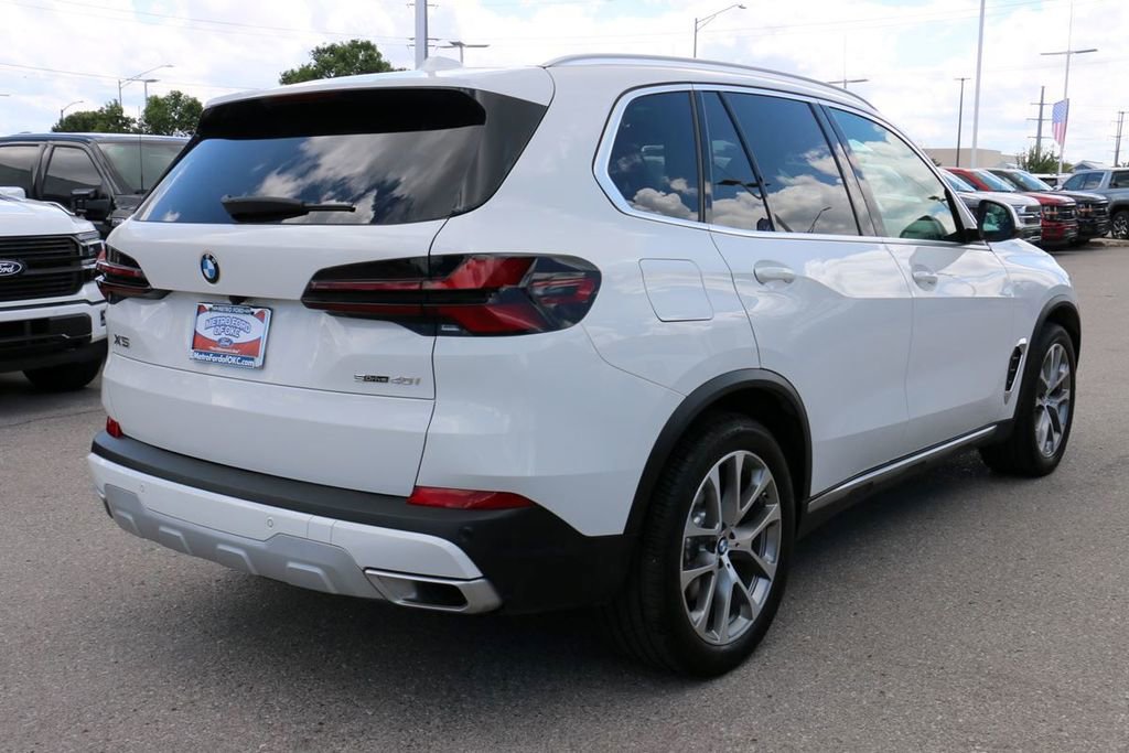 Used 2024 BMW X5 sDrive40i w/ Parking Assistance Package RWD image 5