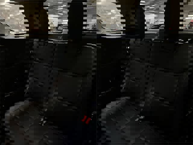 Certified 2022 Ford Explorer XLT w/ Equipment Group 202A image 33