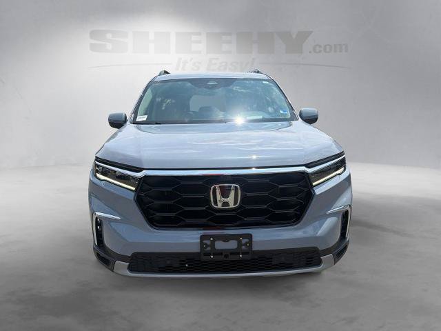 Used 2025 Honda Pilot Elite image 17