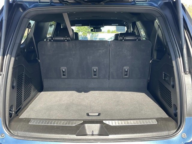 Used 2025 Chevrolet Suburban Premier image 33