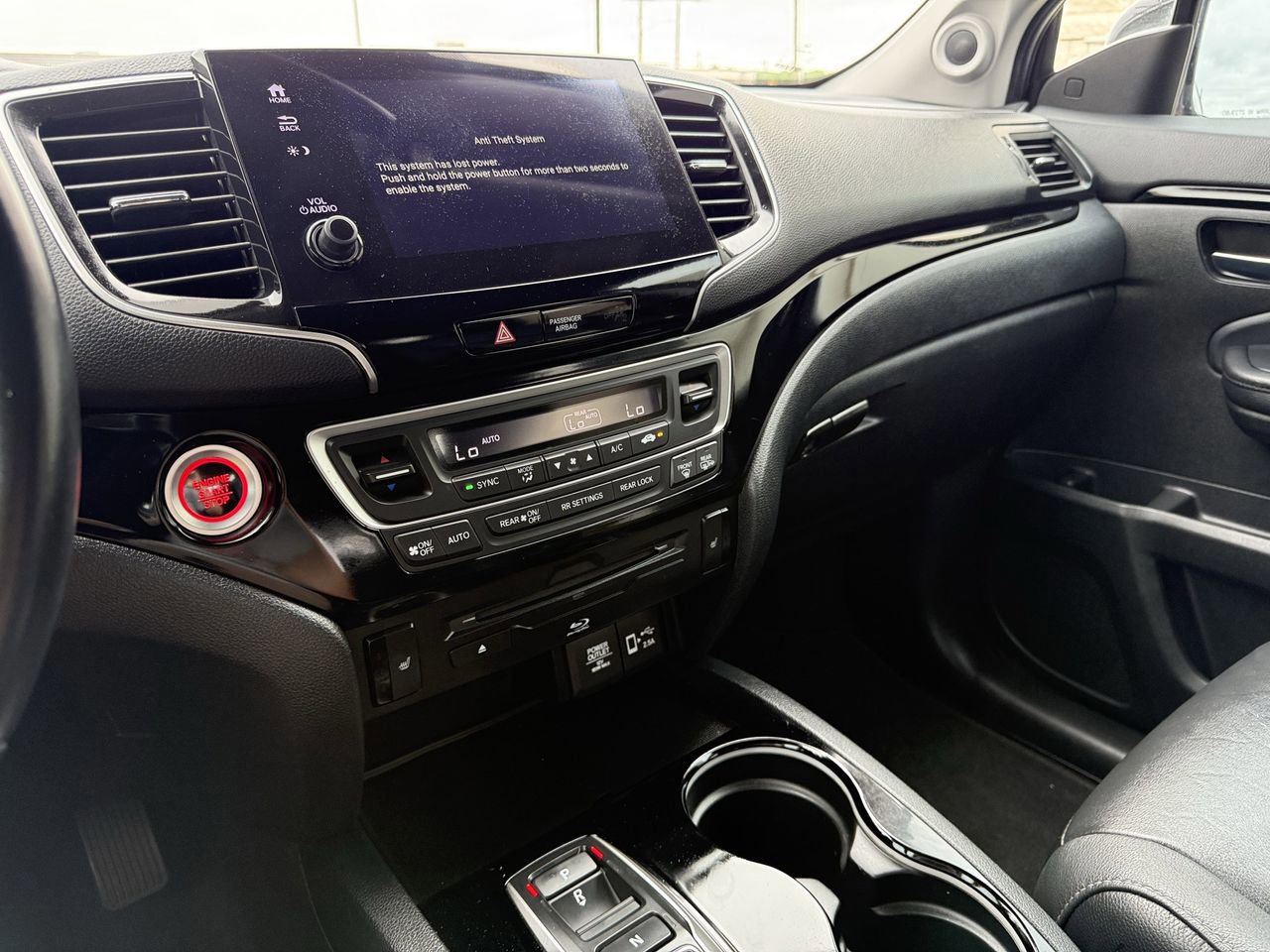 Used 2022 Honda Pilot Touring image 16