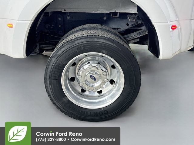 Certified 2020 Ford F450 Platinum w/ FX4 Off-Road Package image 32