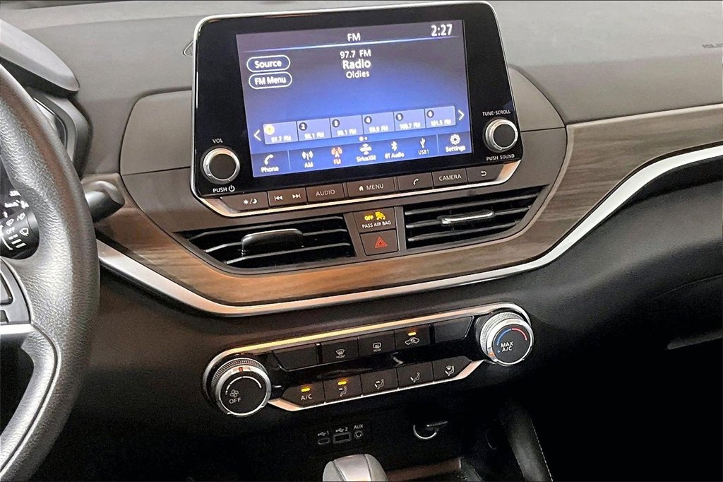 Used 2023 Nissan Altima 2.5 SV image 5