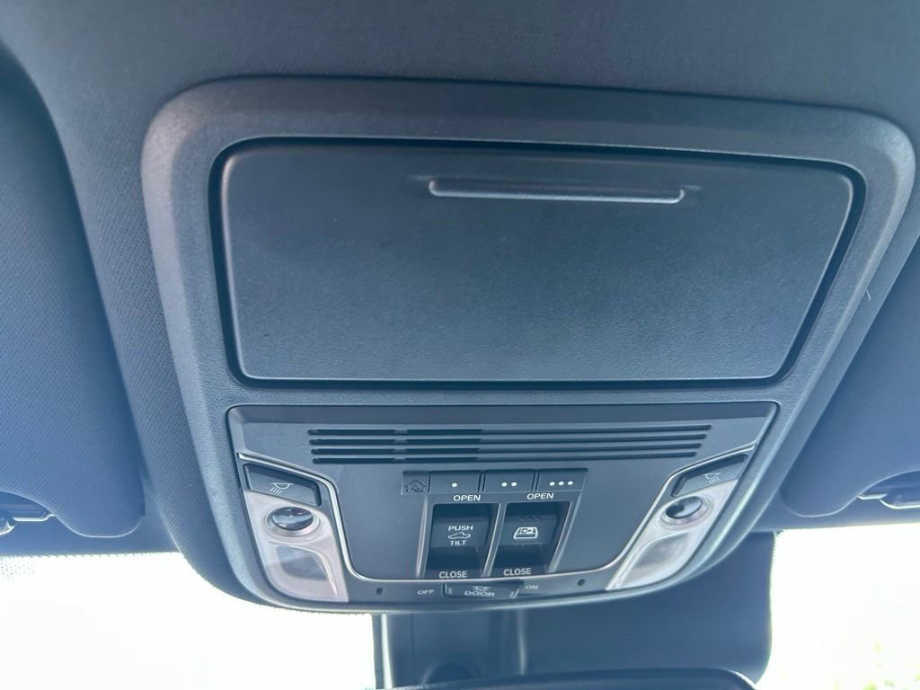 Used 2018 Honda Ridgeline Black Edition image 31