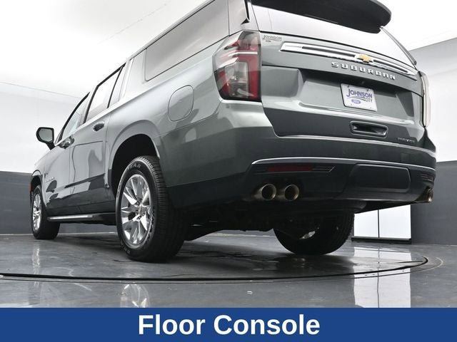 Used 2023 Chevrolet Suburban Premier AWD/4WD image 42