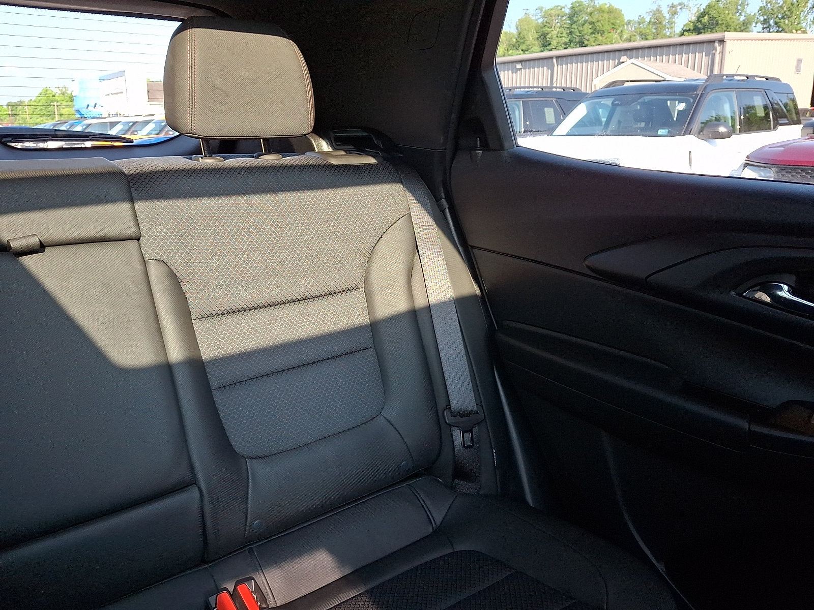 Used 2022 Chevrolet TrailBlazer RS w/ Sun and Liftgate Package AWD/4WD image 20