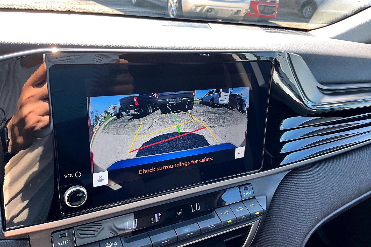 Used 2025 Toyota Camry LE FWD image 29
