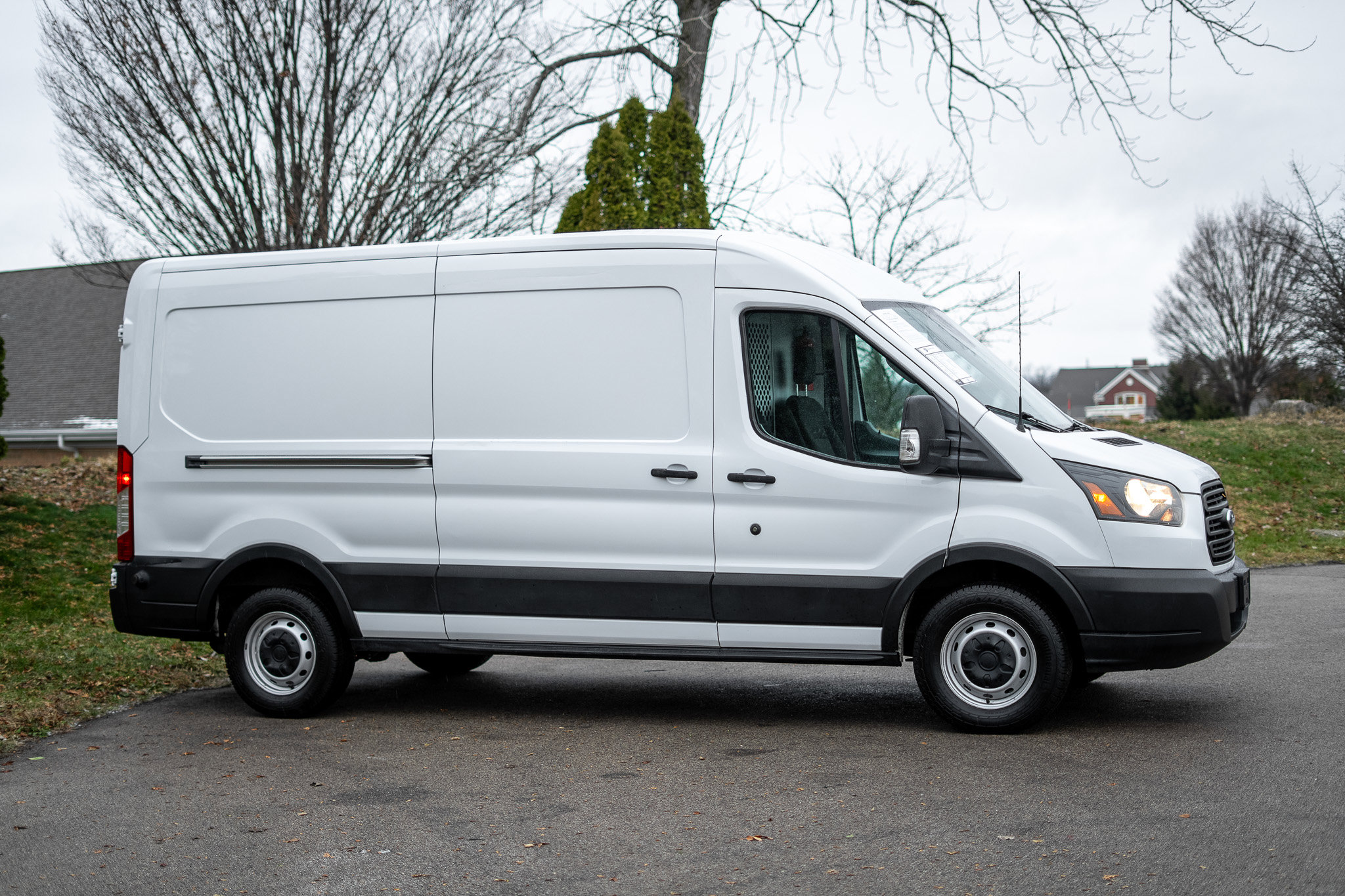 Certified 2019 Ford Transit 250 148 Medium Roof image 4