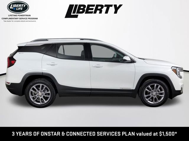 Used 2022 GMC Terrain SLT w/ Infotainment Package II AWD/4WD image 2