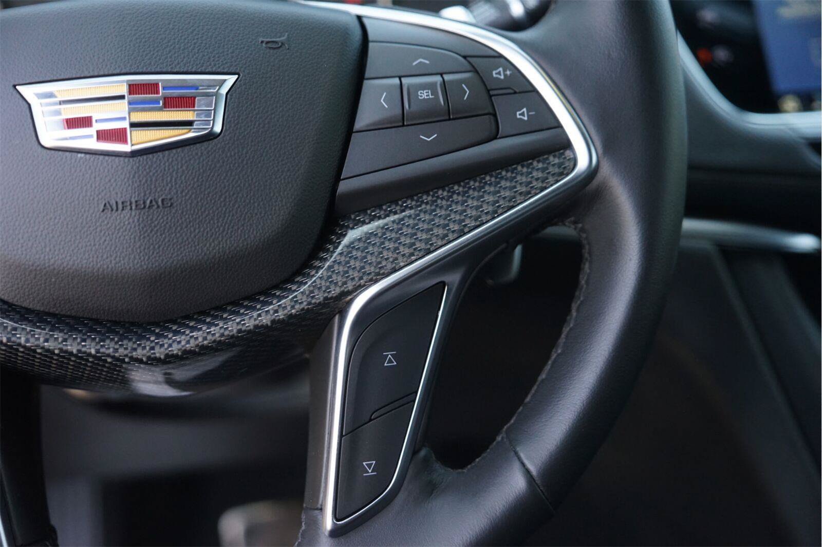 Used 2025 Cadillac XT5 Sportv w/ Technology Package AWD/4WD image 24