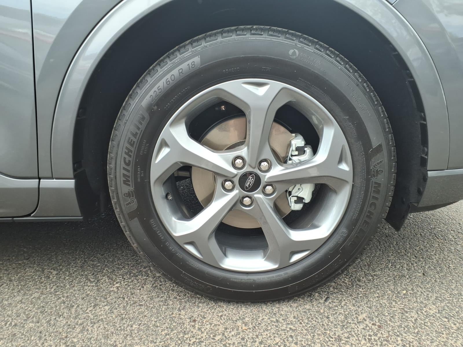 Certified 2024 Ford Escape ST-Line w/ Tech Pack #1 FWD image 9