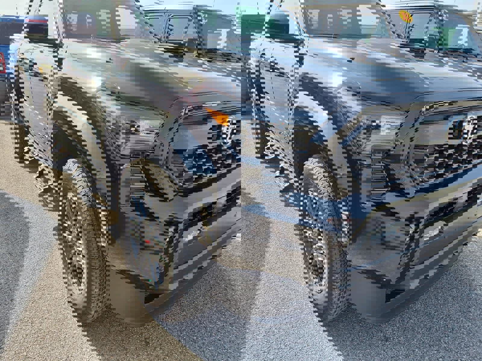 Used 2025 Toyota Tacoma TRD Sport w/ TRD Sport Premium Package image 28