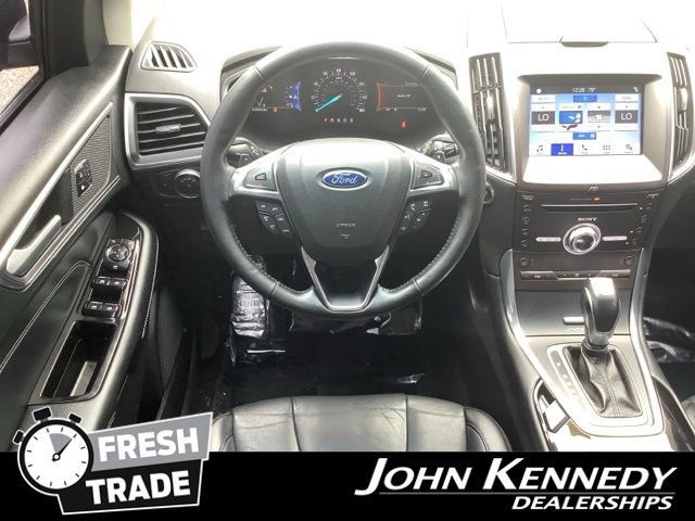 Certified 2017 Ford Edge Titanium AWD/4WD image 13