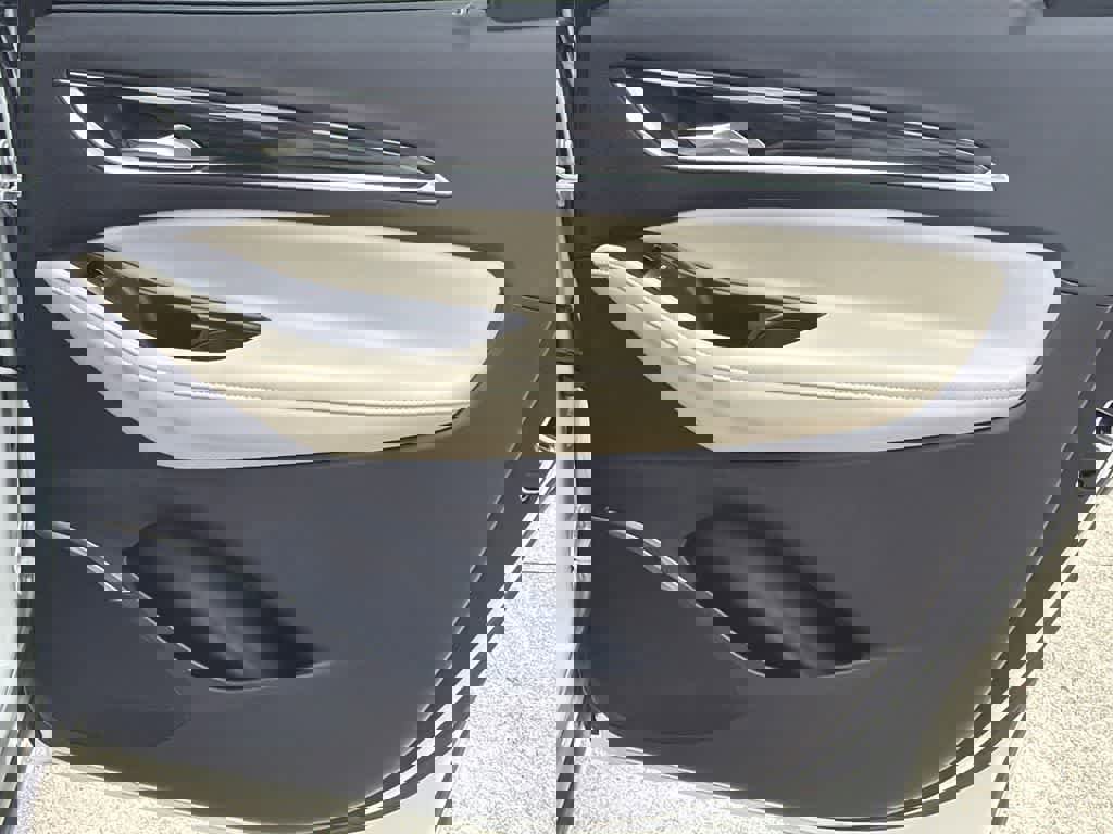 Used 2018 Buick Enclave Premium image 15