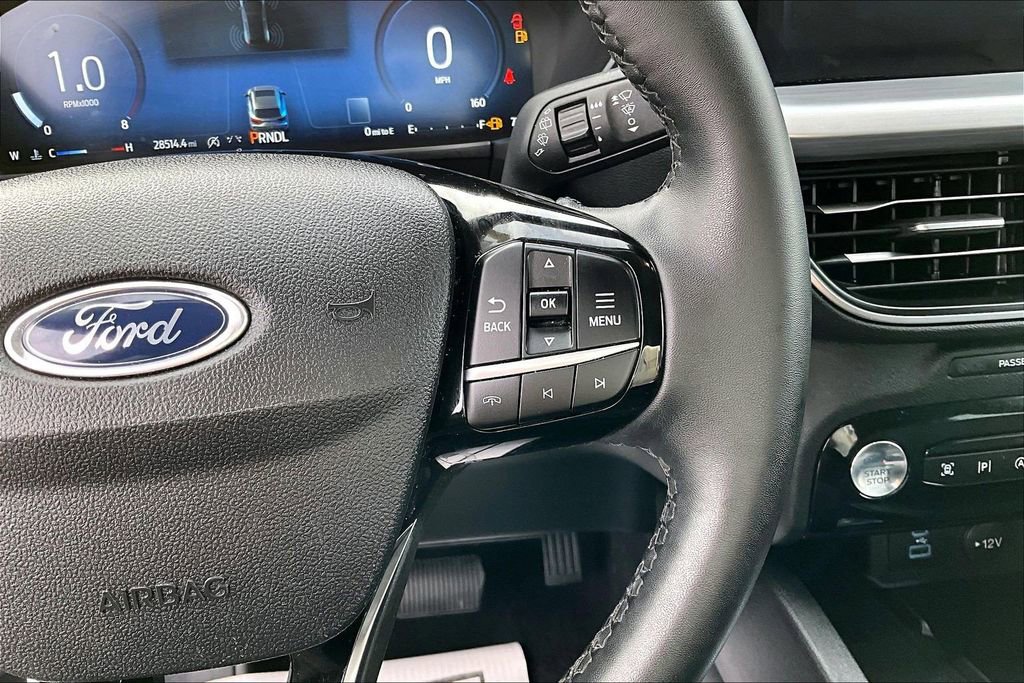 Certified 2023 Ford Escape Platinum w/ Premium Technology Package AWD/4WD image 18