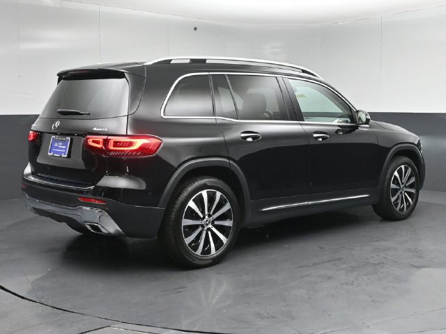 Used 2023 Mercedes-Benz GLB 250 4MATIC image 7