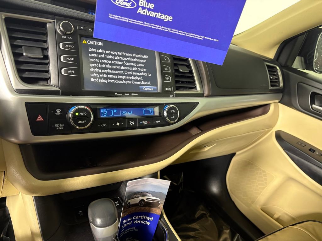 Used 2018 Toyota Highlander XLE AWD/4WD image 18