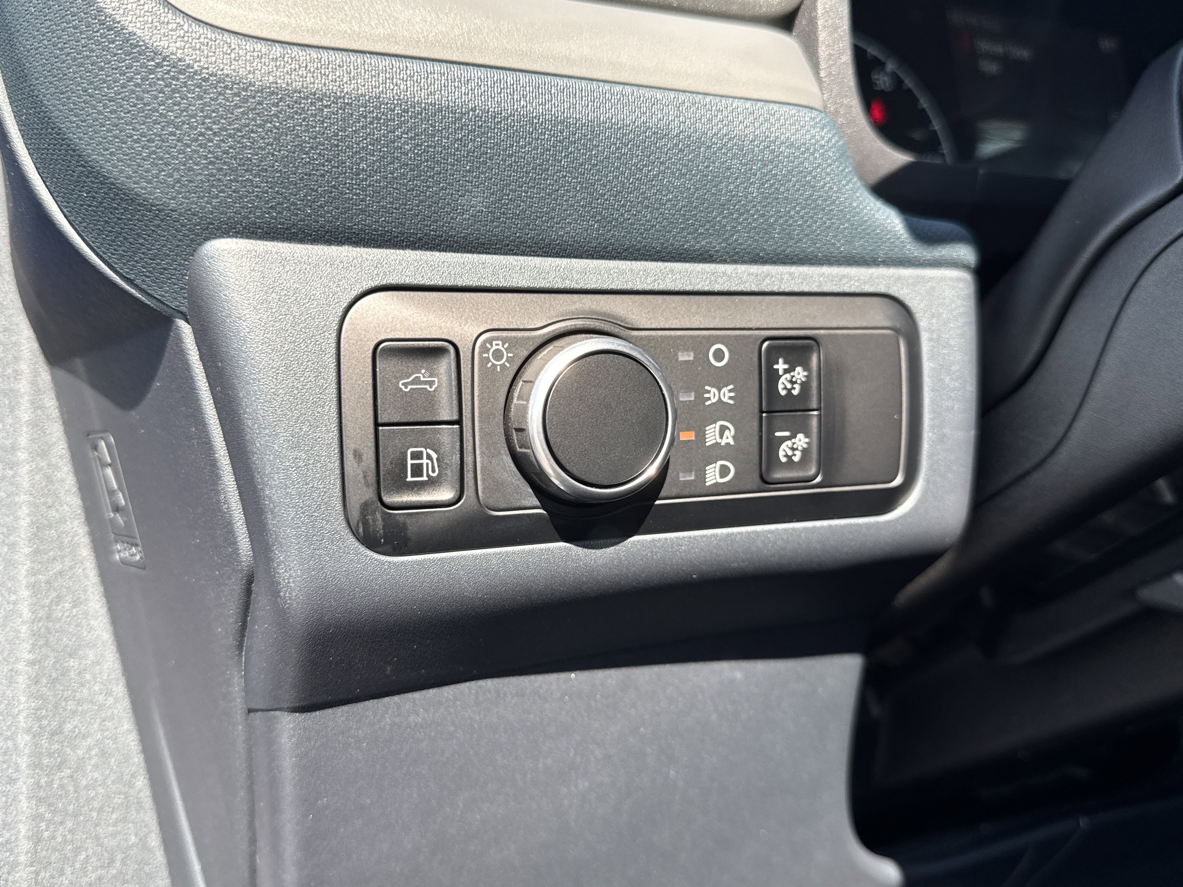Certified 2024 Ford Maverick XLT w/ XLT Luxury Package FWD image 34