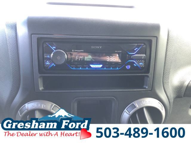 Used 2017 Jeep Wrangler Unlimited Sport w/ Max Tow Package image 30