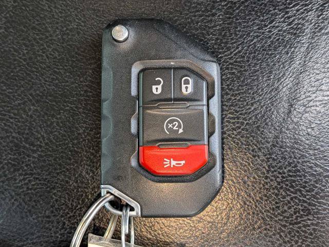 Used 2020 Jeep Gladiator Overland AWD/4WD image 27