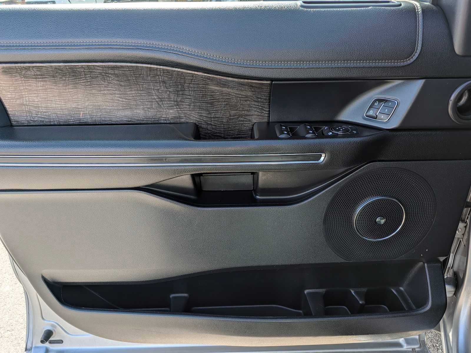 Certified 2020 Ford Expedition Max Limited image 18