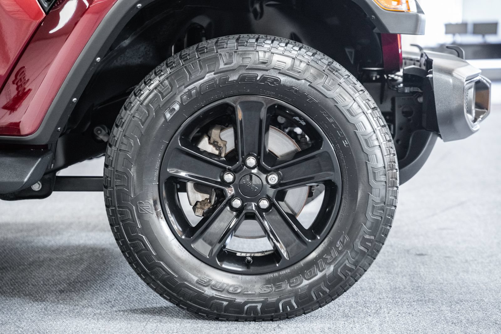 Used 2021 Jeep Wrangler Unlimited Sahara AWD/4WD image 19
