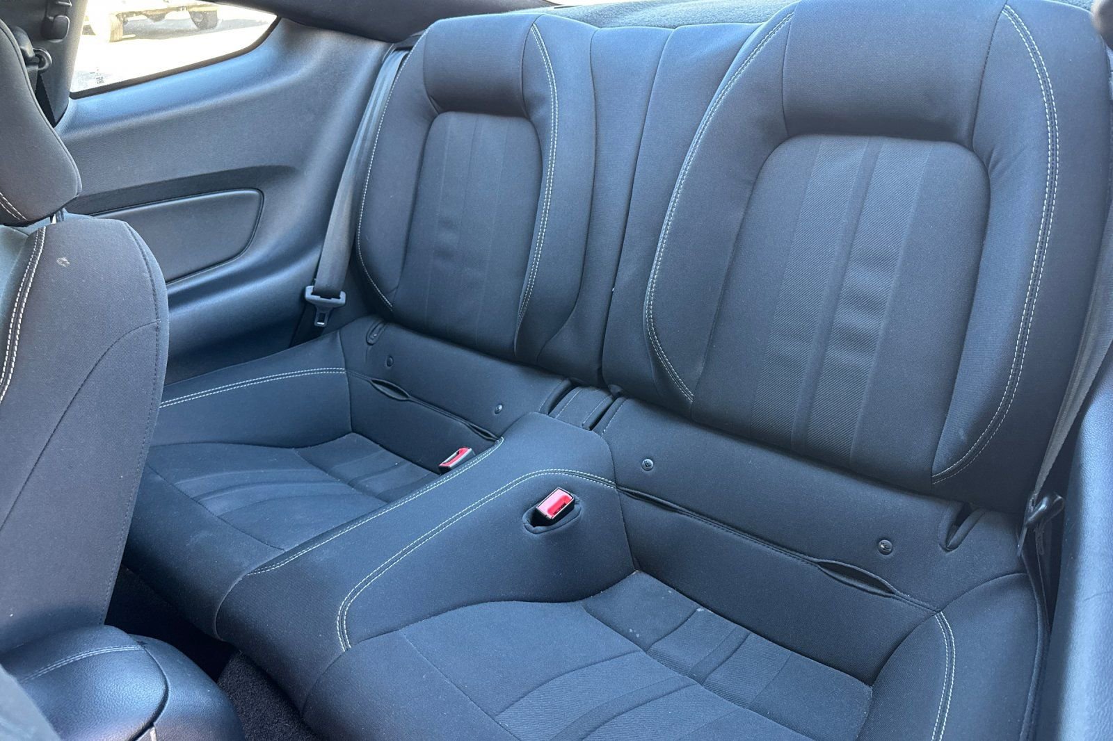 Certified 2018 Ford Mustang Coupe w/ Black Accent Pkg image 13