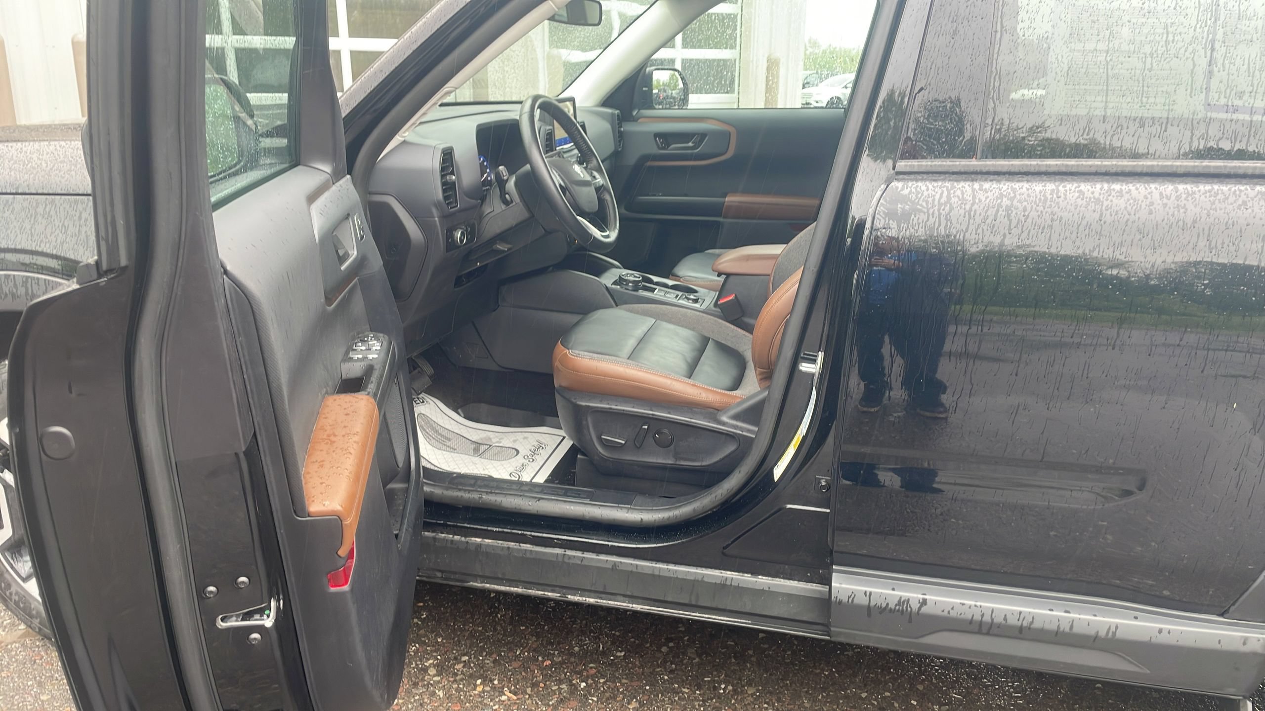 Certified 2023 Ford Bronco Sport Outer Banks w/ Tech Package AWD/4WD image 25