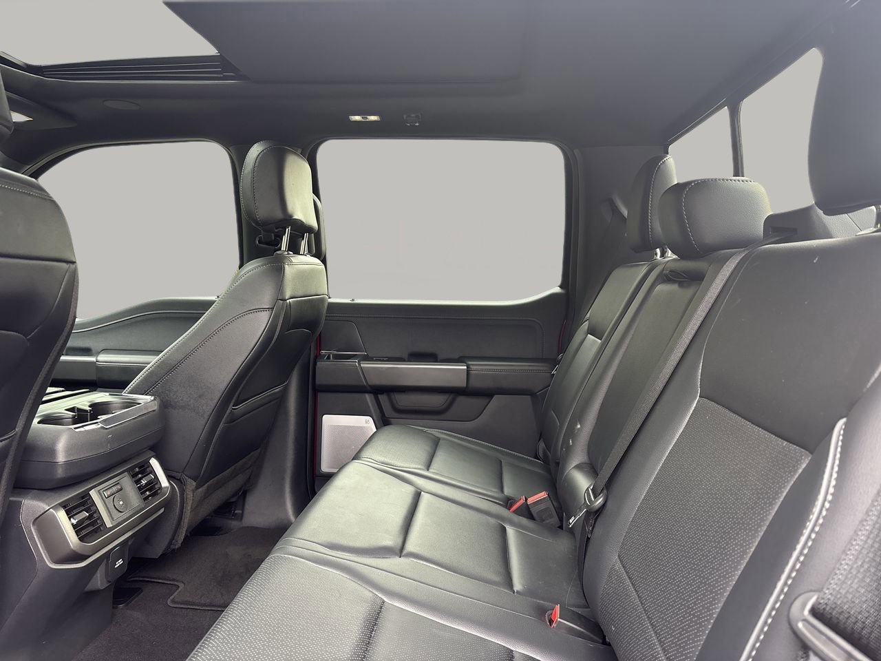 Certified 2025 Ford F150 Lariat w/ Equipment Group 502A High image 23