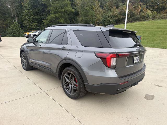 Certified 2025 Ford Explorer ST-Line w/ ST-Line Street Pack AWD/4WD image 7