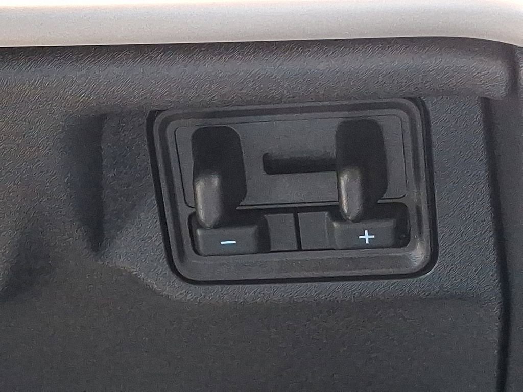 Certified 2025 Ford Expedition Active AWD/4WD image 29