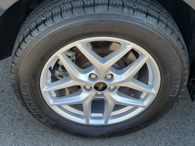 Certified 2023 Ford Edge SEL w/ Convenience Package AWD/4WD image 5