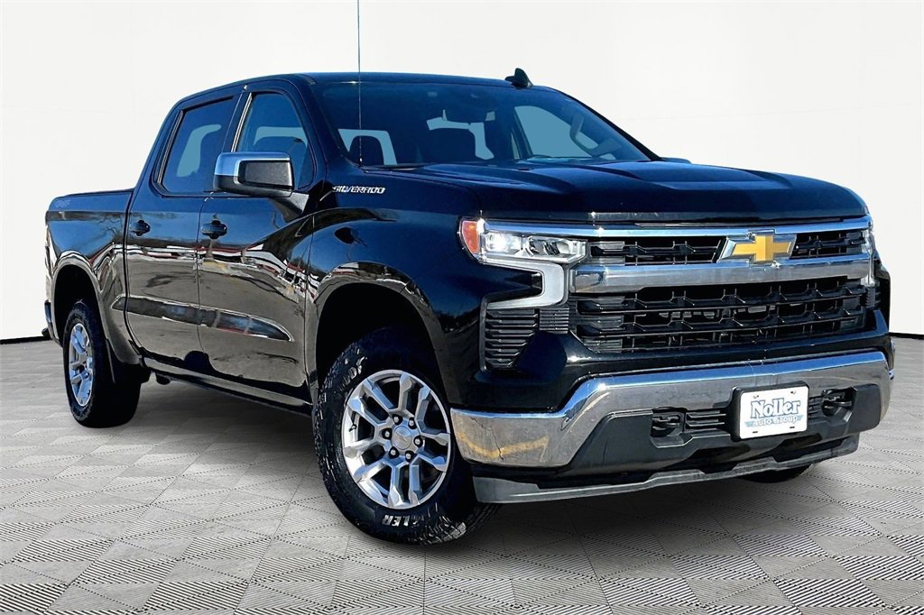 Used 2023 Chevrolet Silverado 1500 LT image 12