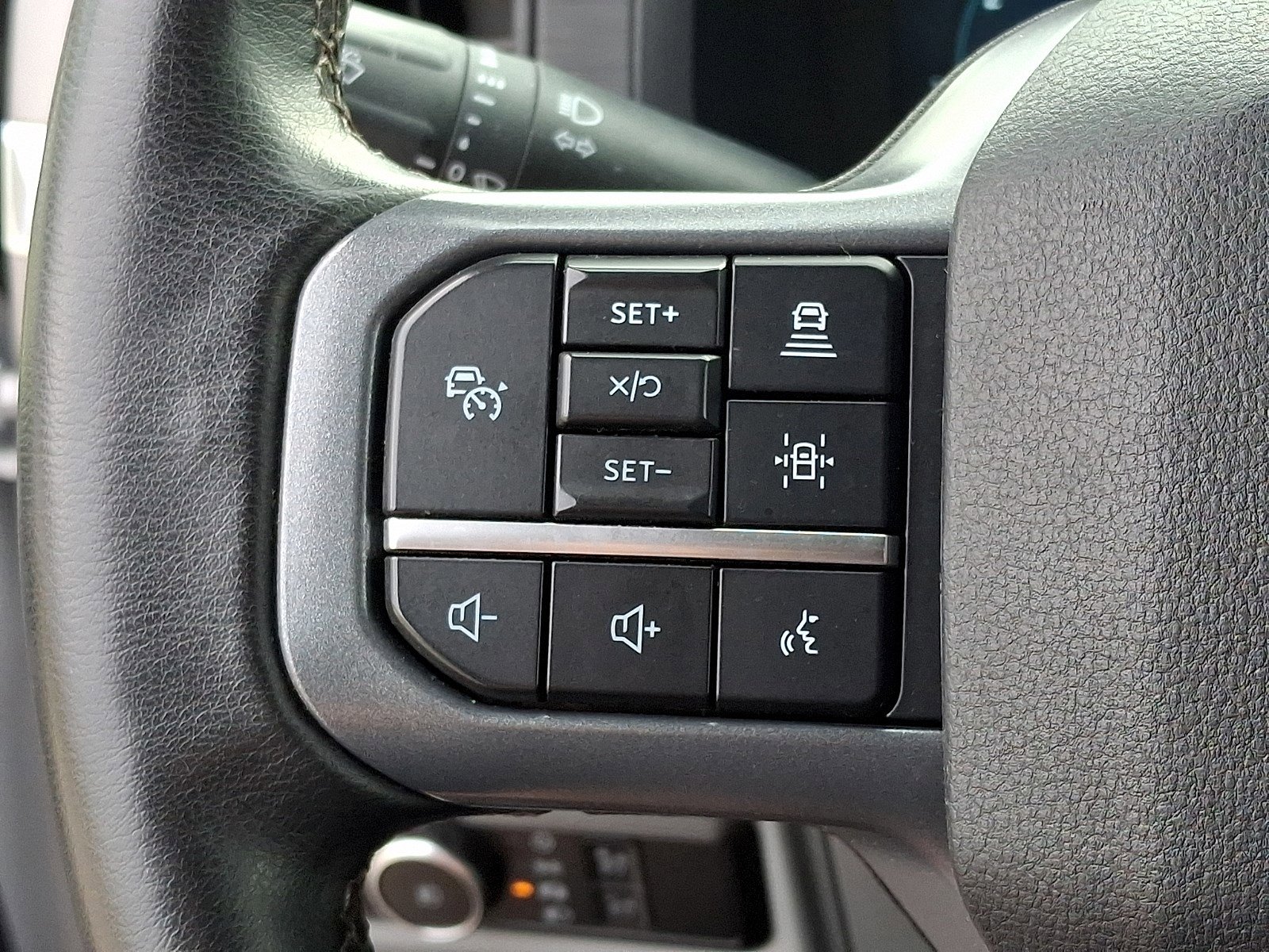 Certified 2024 Ford F150 XLT w/ Equipment Group 302A MID image 19