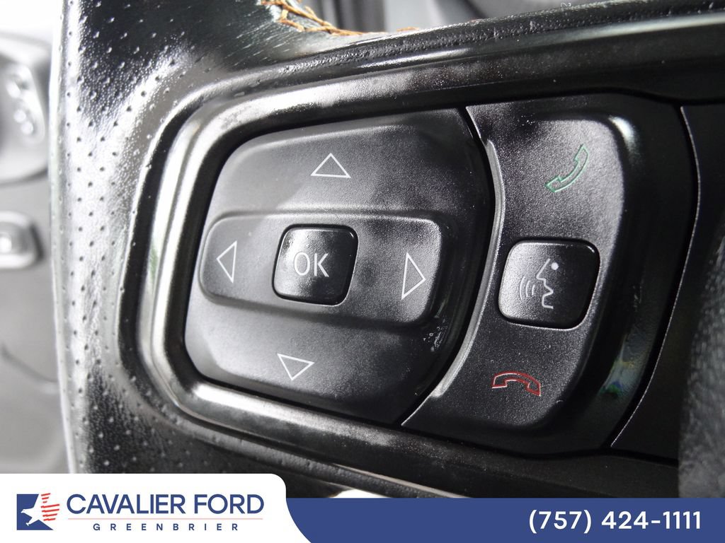 Used 2024 Jeep Gladiator Mojave w/ Technology Group AWD/4WD image 17
