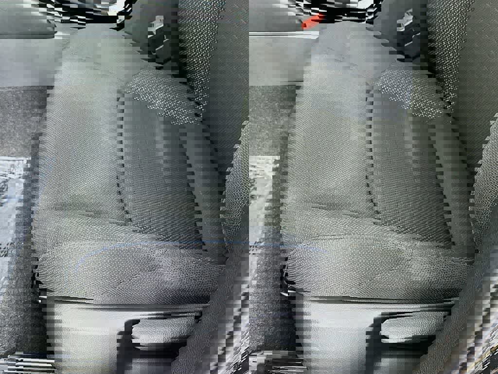 Used 2022 Toyota Corolla SE image 28