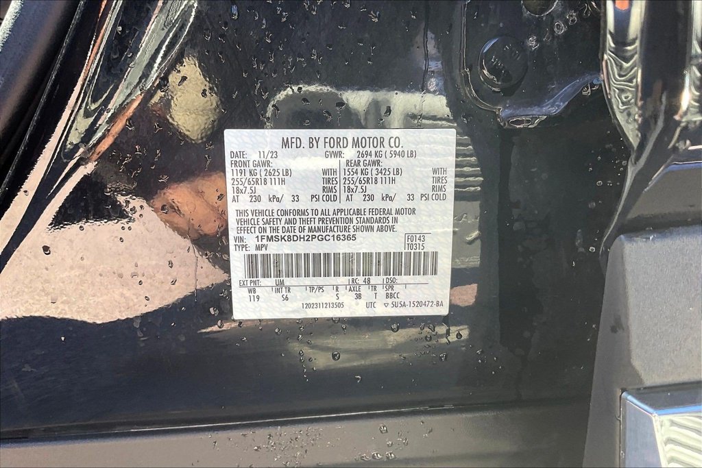 Certified 2023 Ford Explorer XLT w/ Equipment Group 202A AWD/4WD image 10