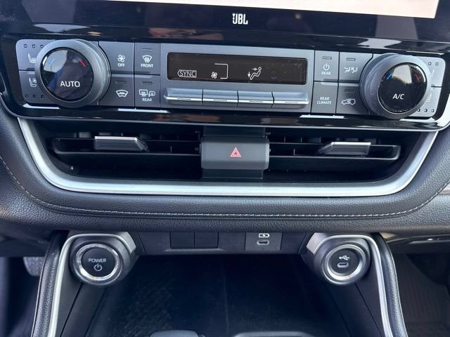 Used 2025 Toyota Grand Highlander AWD Hybrid image 29
