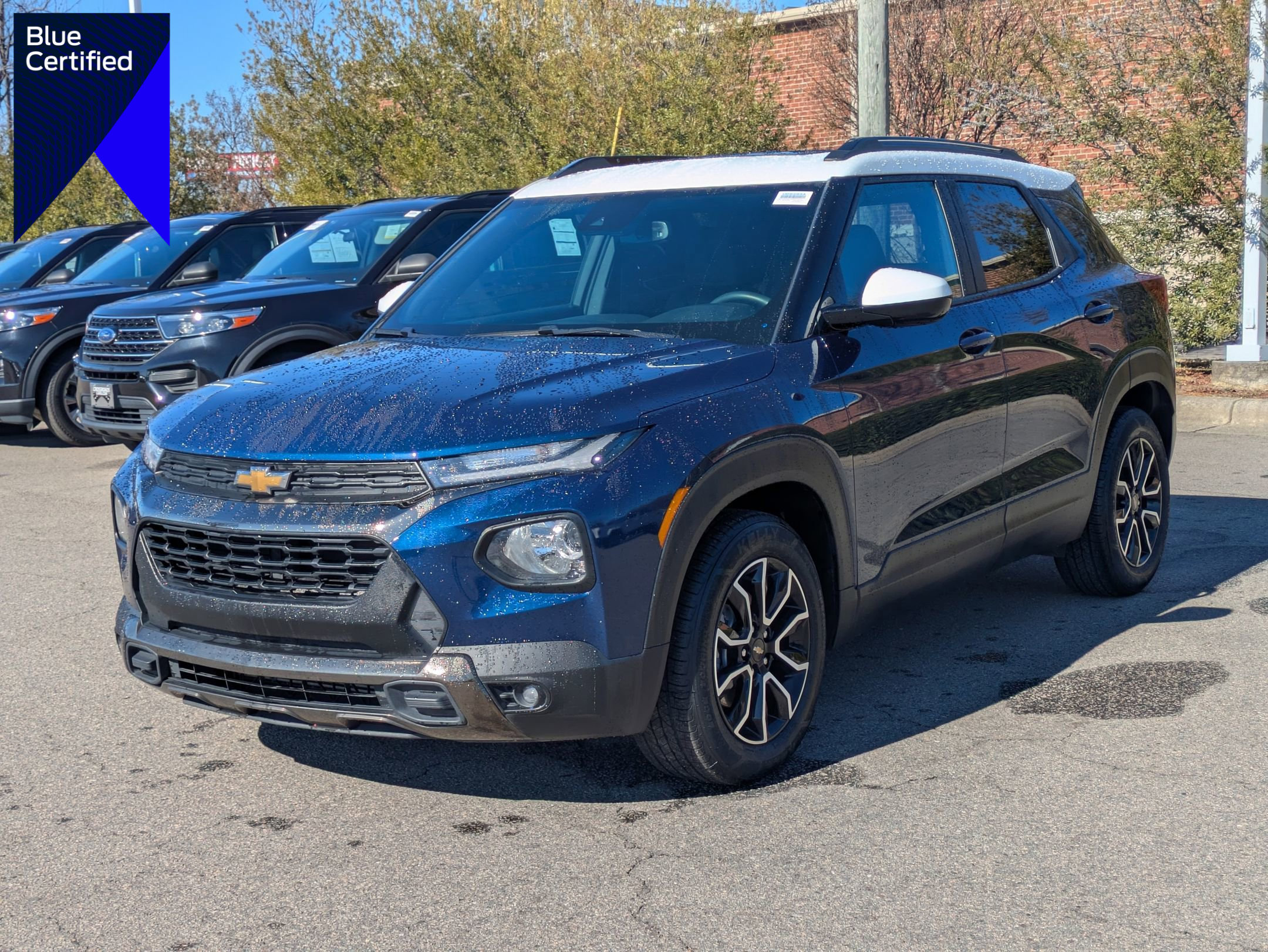 Used 2023 Chevrolet TrailBlazer ACTIV w/ Sun and Liftgate Package image 1
