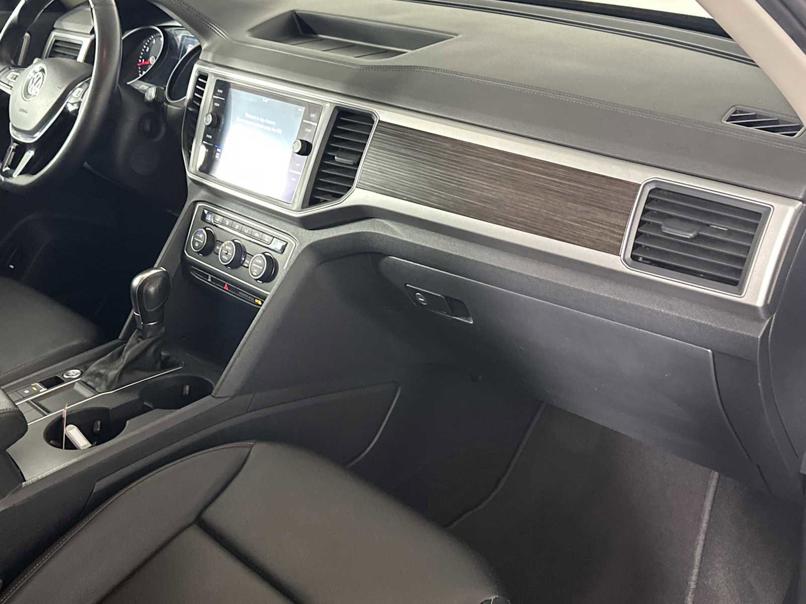 Used 2019 Volkswagen Atlas SE FWD image 15