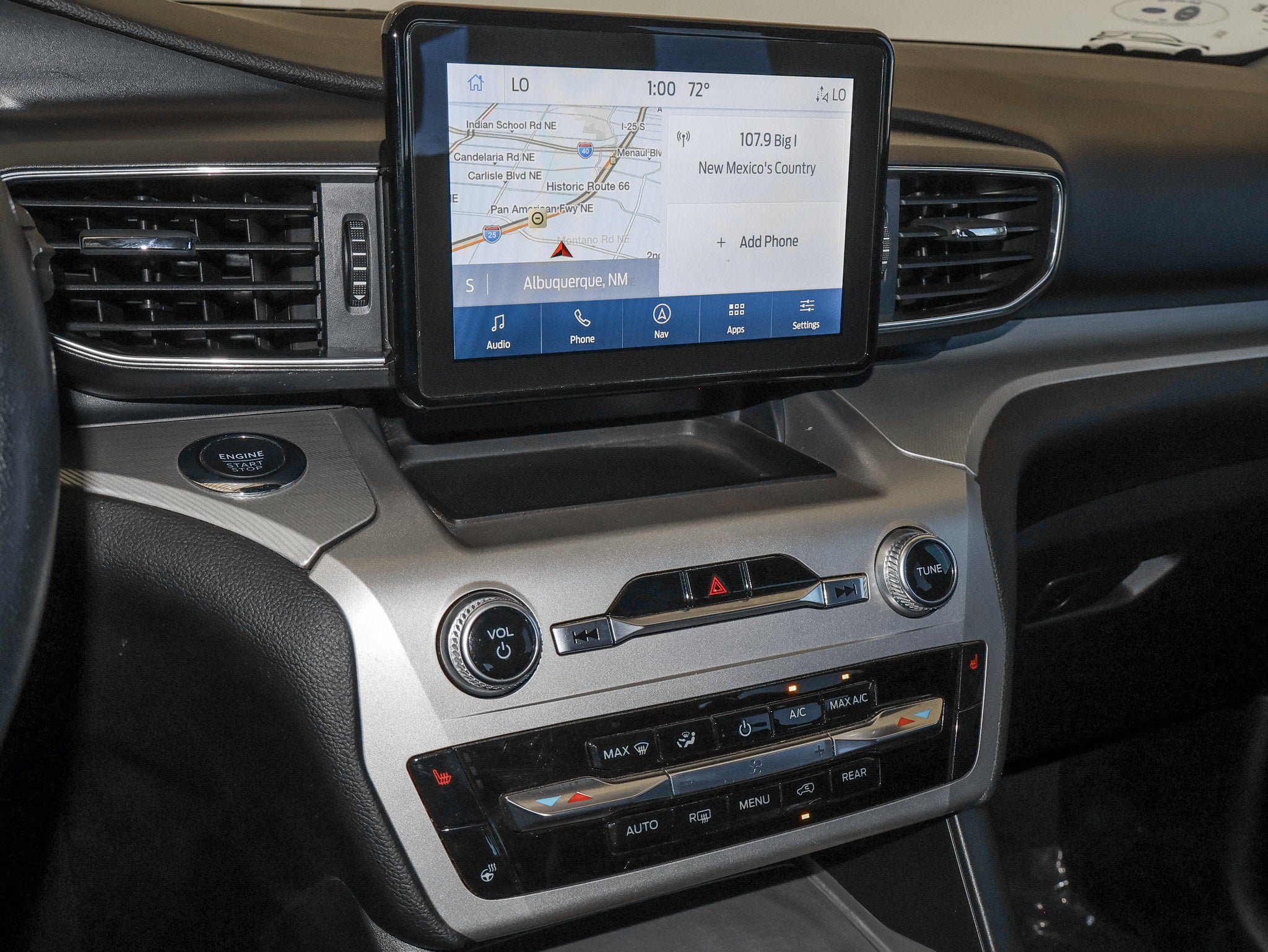 Certified 2022 Ford Explorer XLT w/ Equipment Group 202A RWD image 27