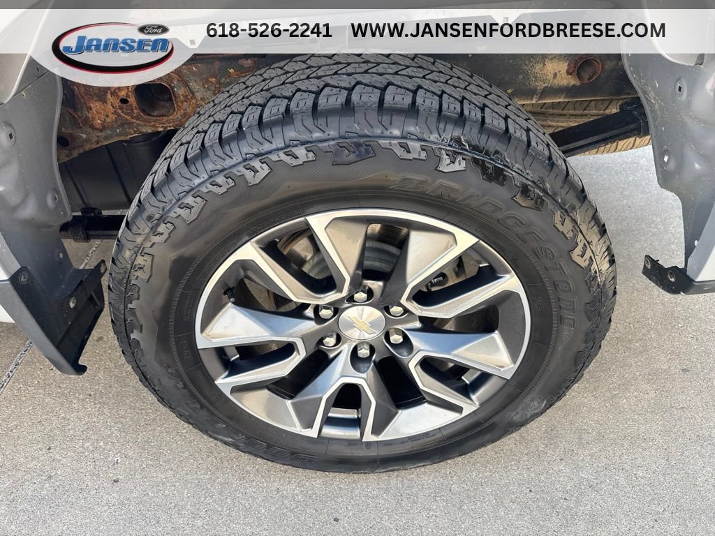 Used 2024 Chevrolet Silverado 1500 LT AWD/4WD image 8