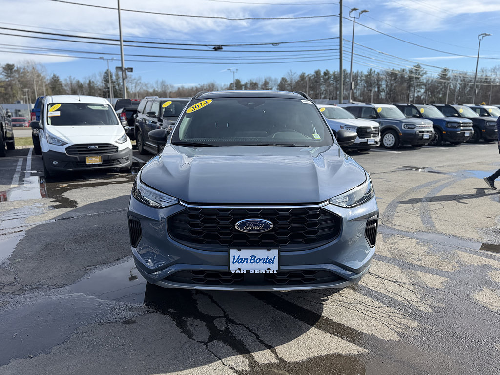 Certified 2024 Ford Escape ST-Line w/ Tech Pack #1 AWD/4WD image 11