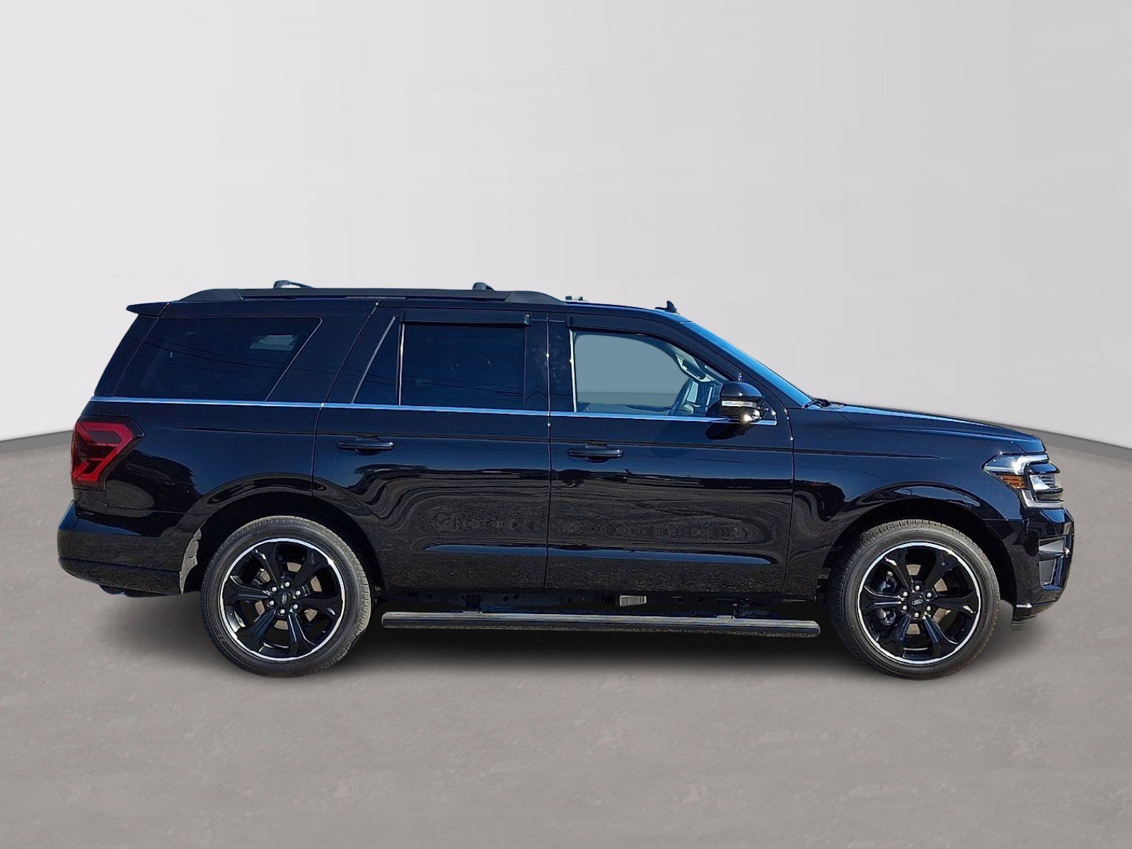 Certified 2024 Ford Expedition Limited AWD/4WD image 7