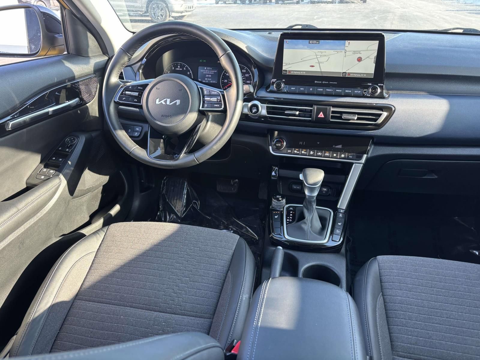 Used 2022 Kia Seltos S image 32