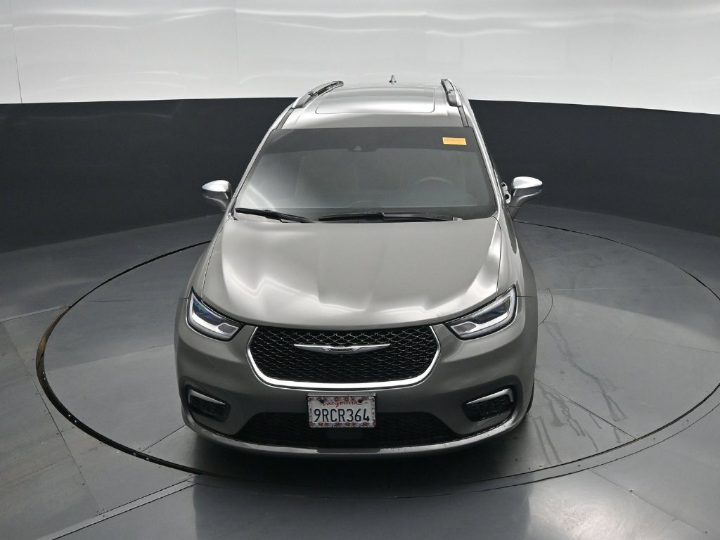 Used 2024 Chrysler Pacifica Pinnacle FWD image 29