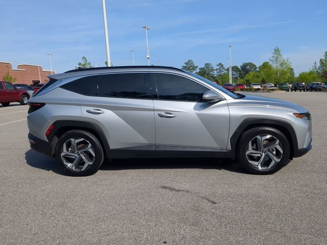 Used 2023 Hyundai Tucson Limited w/ Cargo Package FWD image 3