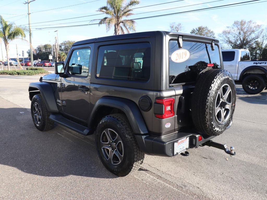 Used 2019 Jeep Wrangler Sport S image 3