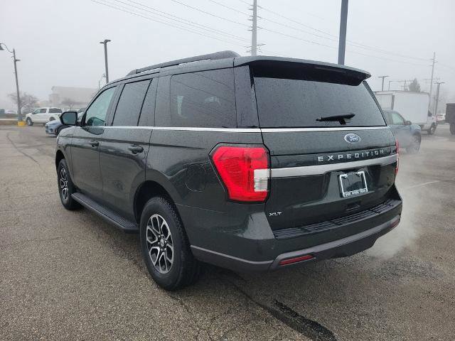 Certified 2023 Ford Expedition XLT image 3