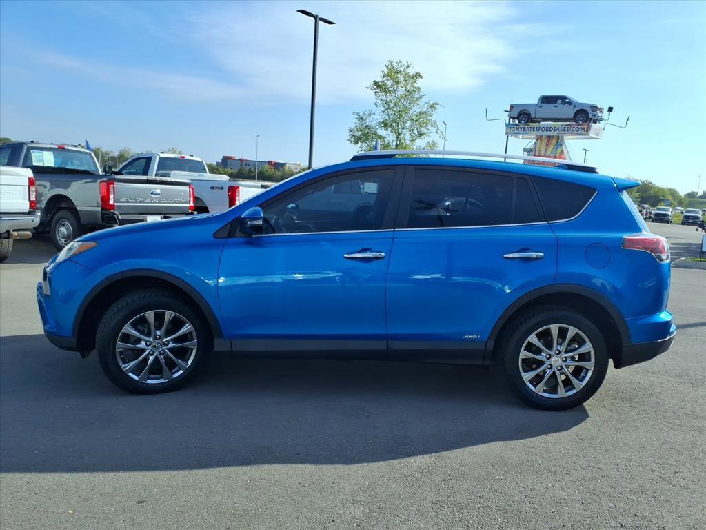 Used 2016 Toyota RAV4 Limited w/ Advanced Technology Package image 2